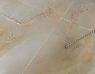 大悟瓷砖空鼓维修公司分享粘合剂选择不当在瓷砖铺贴过程中可能导致以下问题