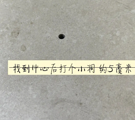 大悟瓷砖空鼓维修公司专业解答在瓷砖铺贴过程中，如果砂料搅拌不均匀，将会带来以下问题